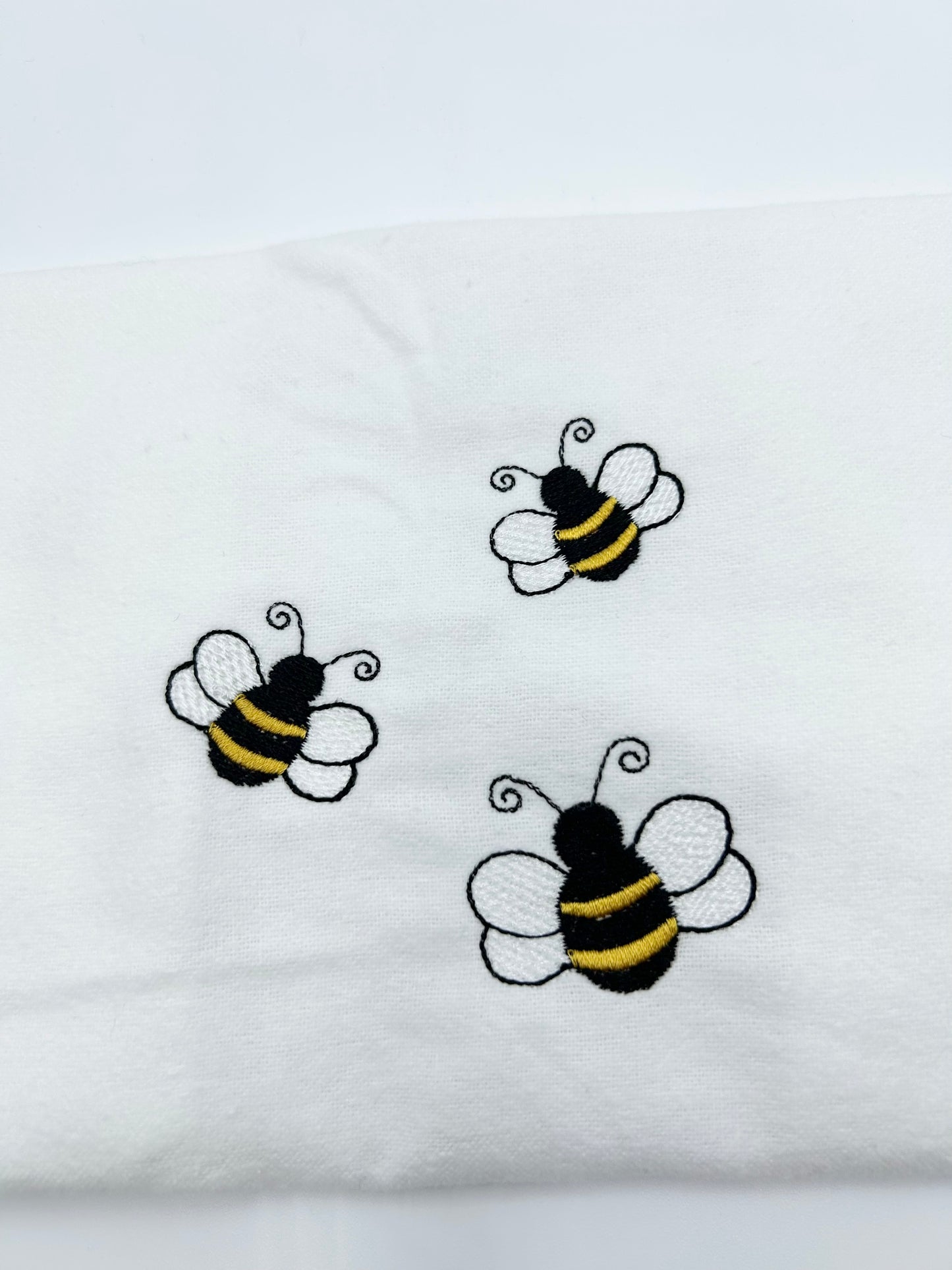 Toddlers Three Bees Embroidery Long Sleeve Cozy Cute Long Sleeve Special Gift
